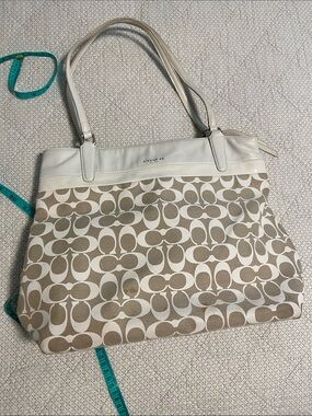 Coach Beige and White Signature Shoulder Tote